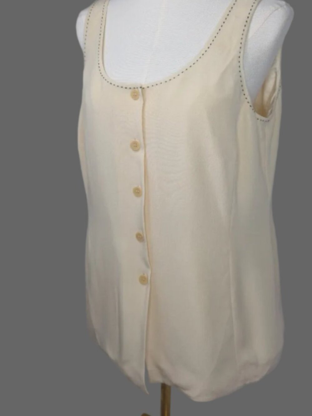 Rena Rowan Silk Sleeveless Blouse – Cream (Size 12)